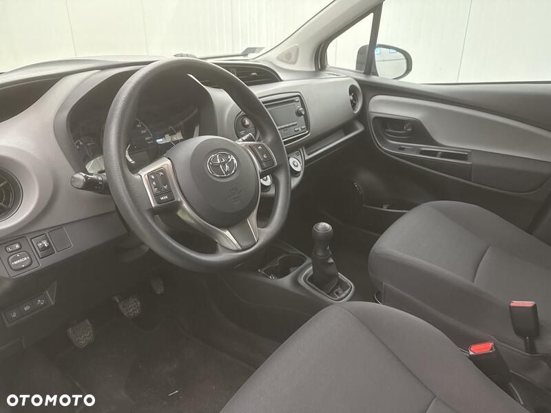 Toyota Yaris 1.0 Active - 11