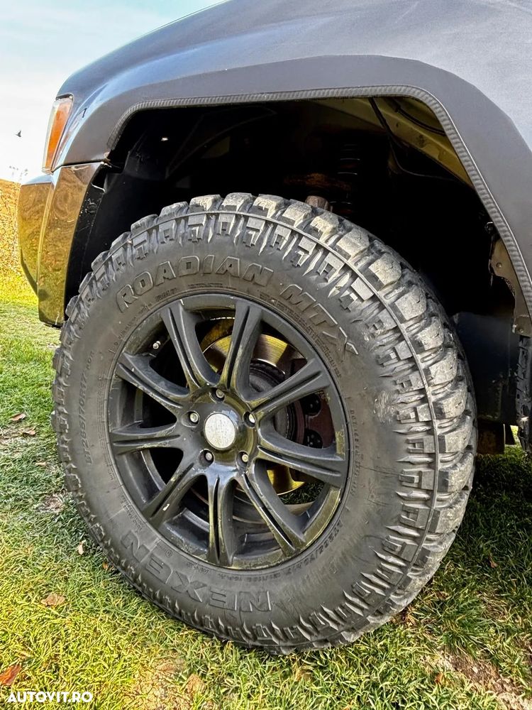 Jeep Grand Cherokee - 17