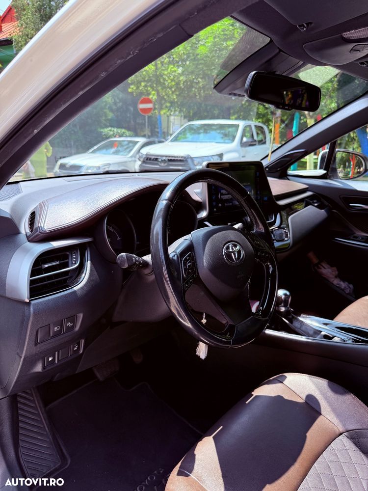 Toyota C-HR 1.8 HSD 4x2 CVT C-enter - 15