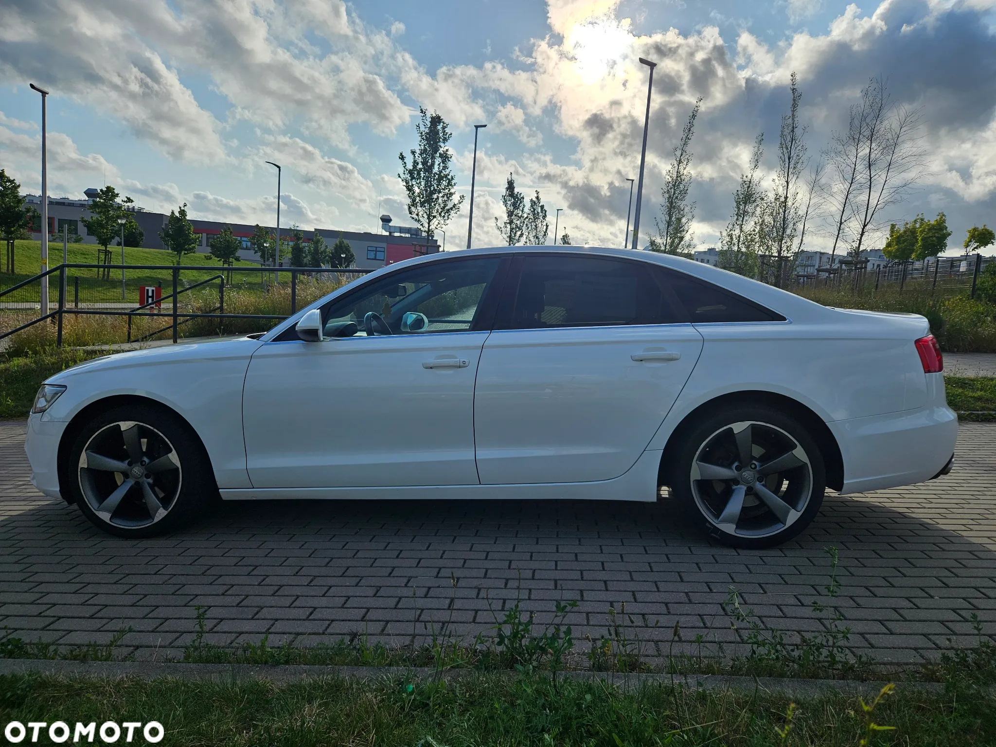 Audi A6 2.0 TDI Multitronic - 9