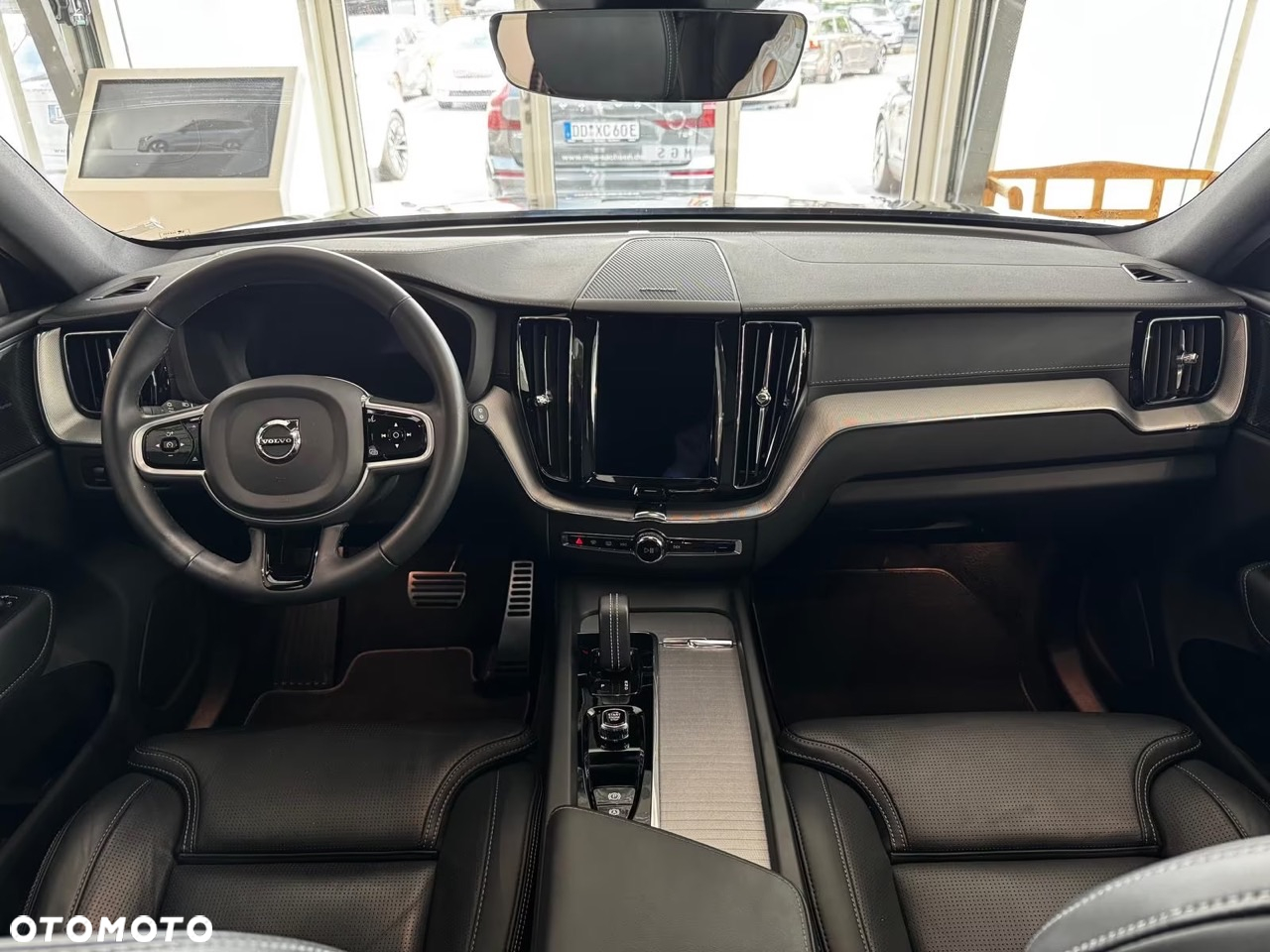 Volvo XC 60 B4 D AWD Plus Dark - 8