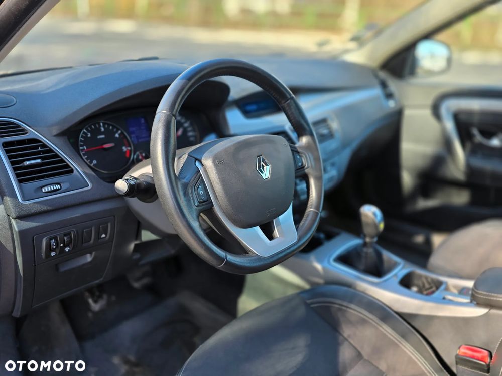 Renault Laguna 1.5 dCi Authentique - 21