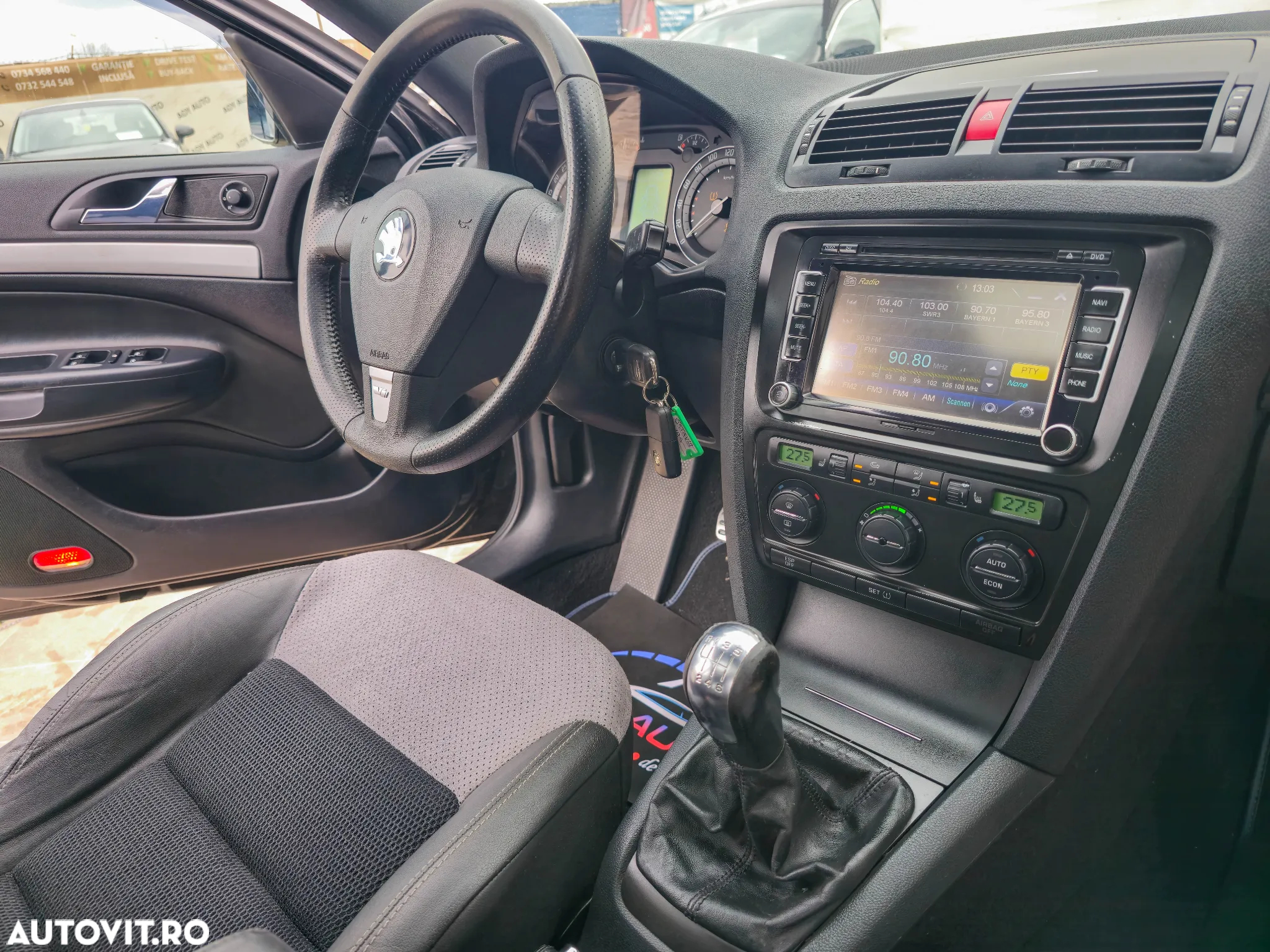 Skoda Octavia Combi 2.0 TFSI RS - 6