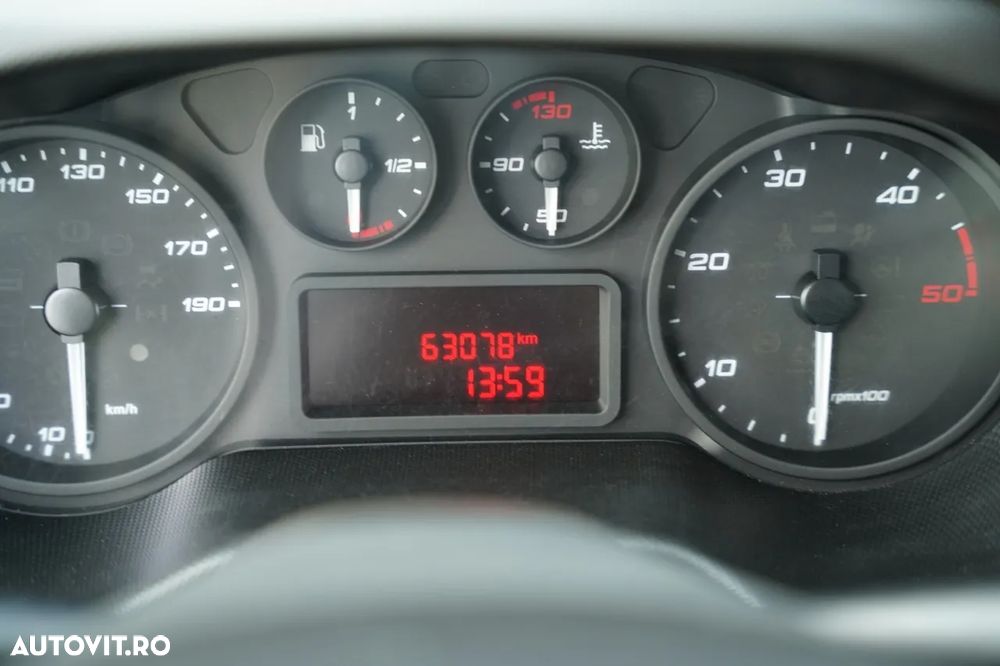 Iveco DAILY 35-140 / BASCULATOR DIN OȚEL + HDS HMF HYFA / CAPACITATE MAXIMĂ DE RIDICARE 430 KG / EXTENSIE MAXIMĂ 2 M / DUBLU / EURO 6 - 39