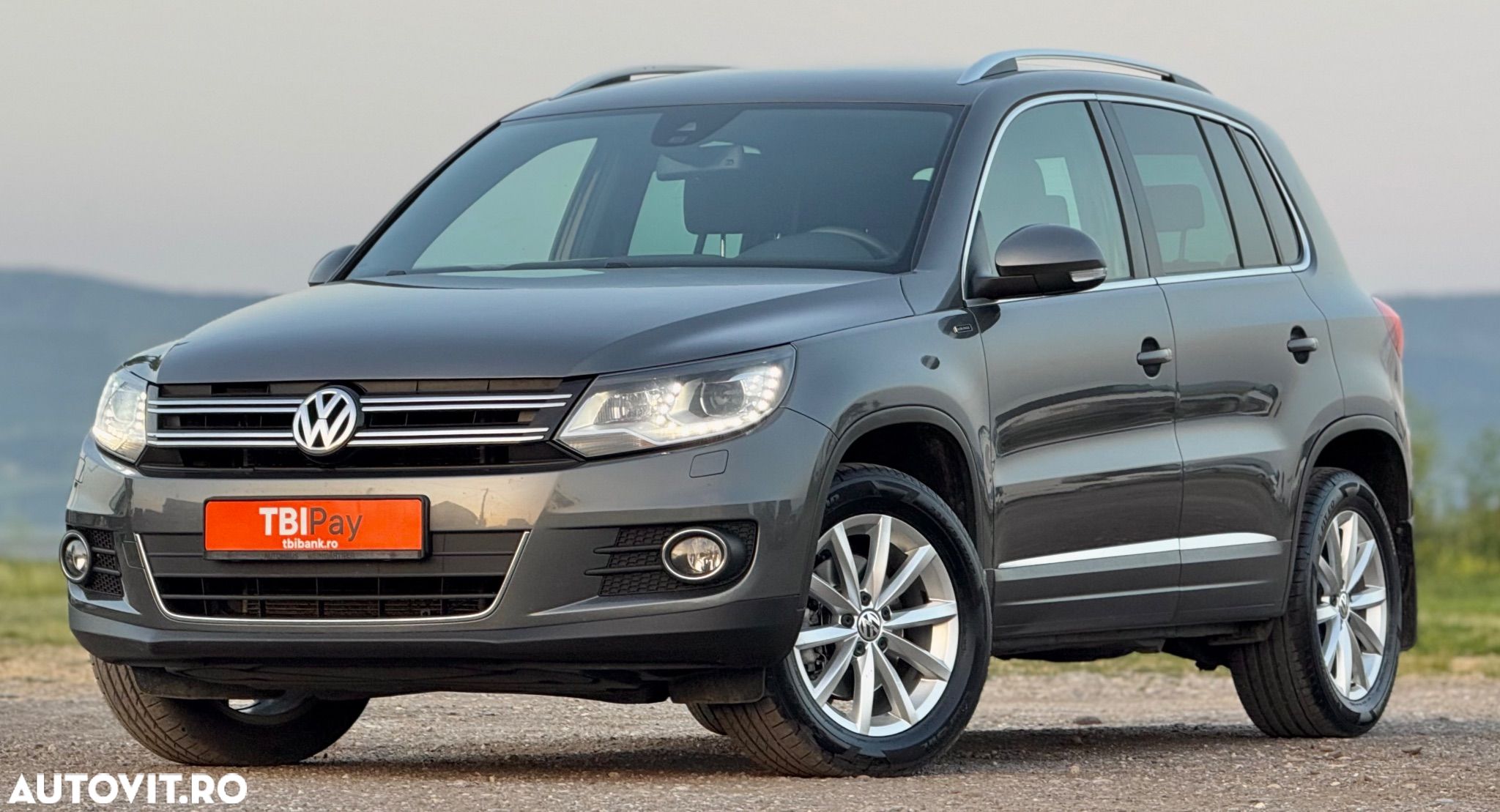Volkswagen Tiguan 2.0 TDI SCR 4MOTION BlueMotion Technology DSG Lounge Sport & Style - 1