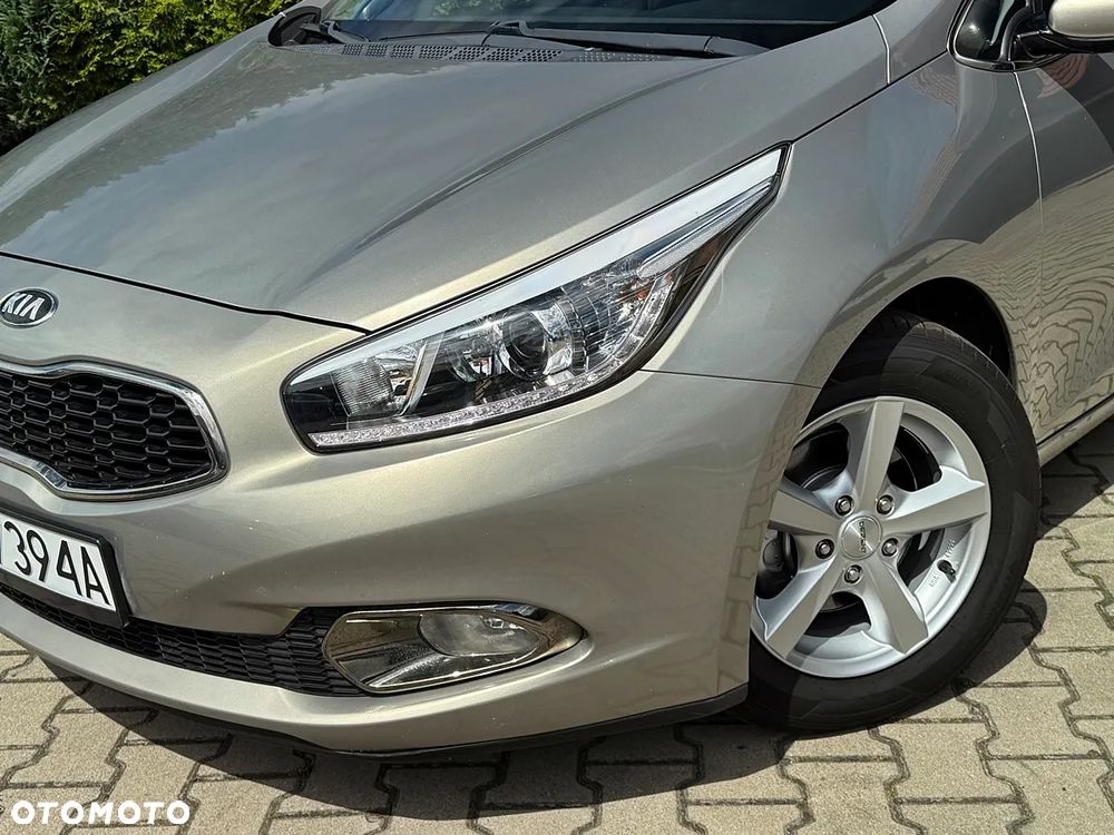 Kia Ceed 1.6 GDI XL - 28