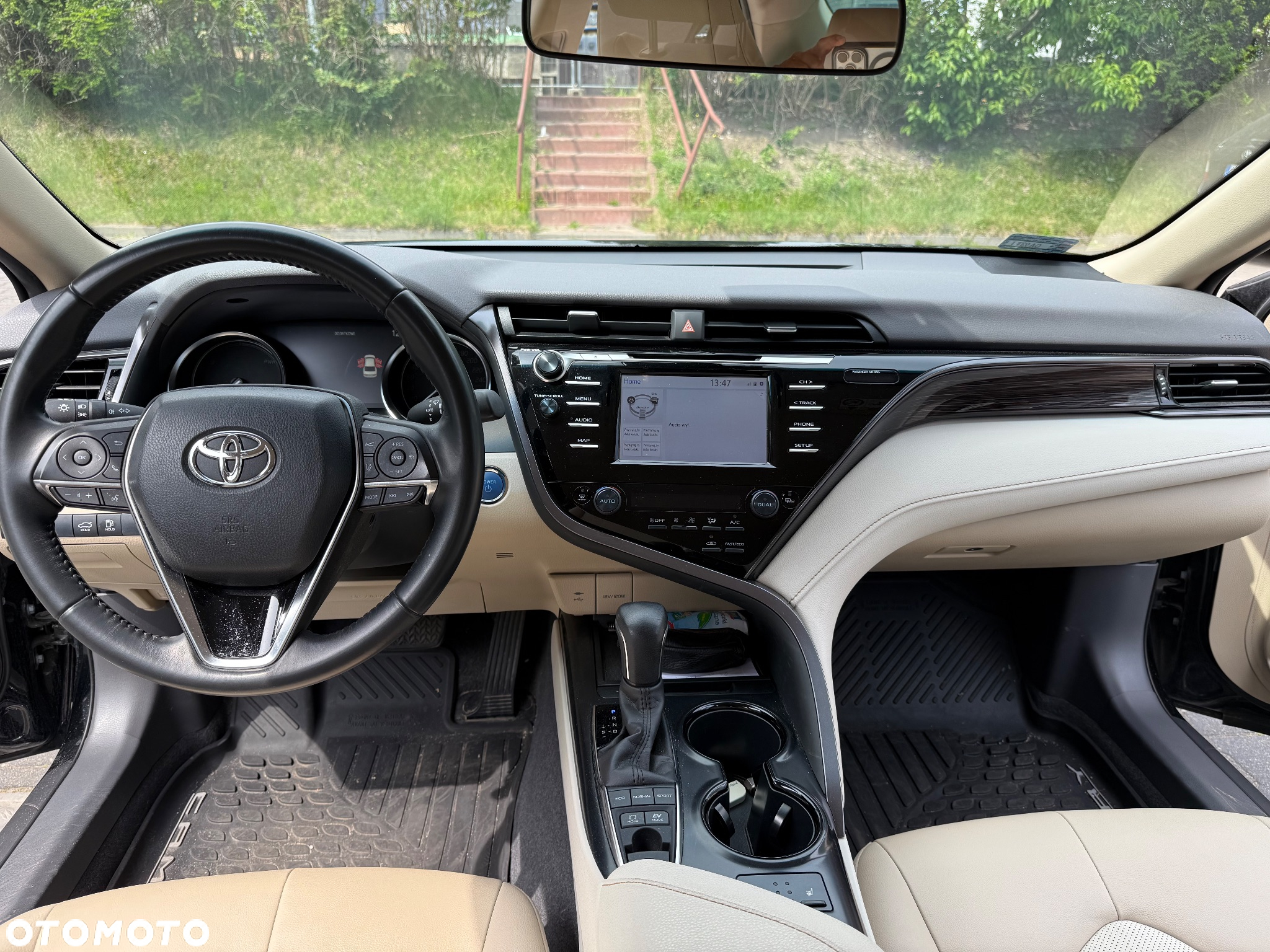 Toyota Camry 2.5 Hybrid Executive CVT - 6