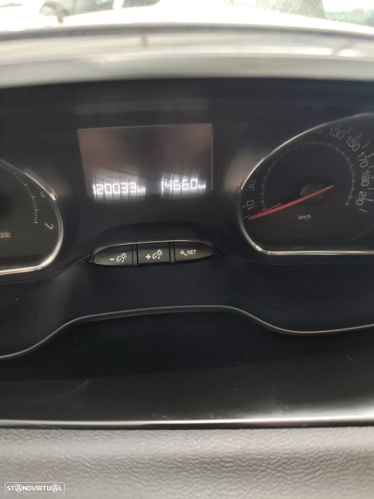 Peugeot 208 1.2 VTi Active - 10