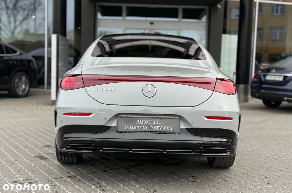 Mercedes-Benz CLA 200 - 5