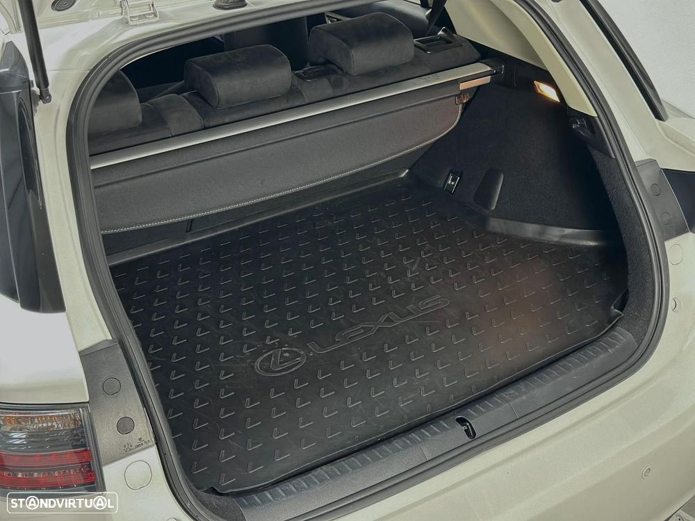 Lexus CT 200h - 21