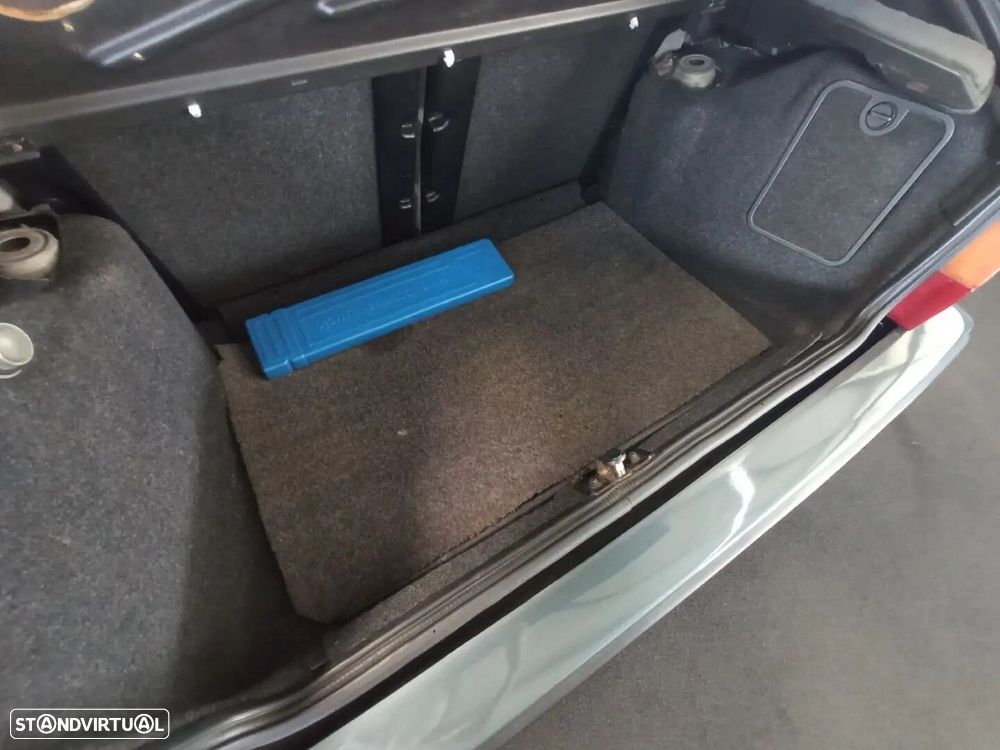 Lancia Delta 1.6 HF Turbo - 9