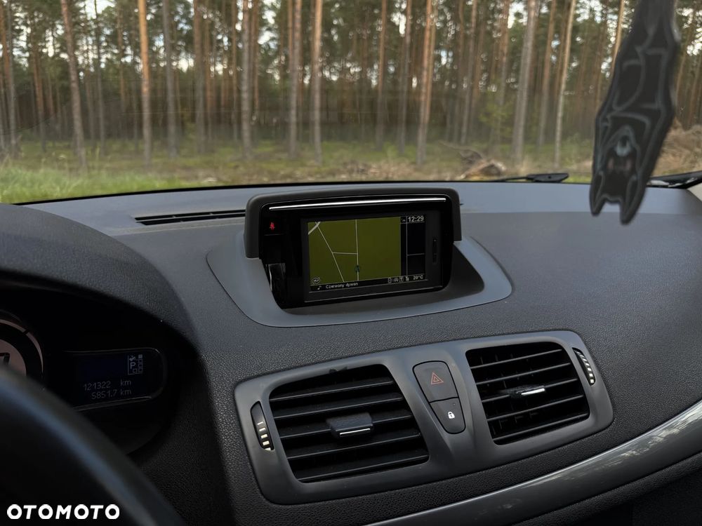 Renault Megane ENERGY TCe 130 EDC LIMITED - 9