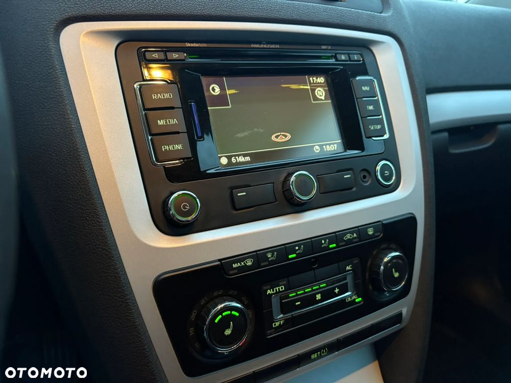Skoda Octavia Combi 1.4 TSI Ambiente Green tec - 25