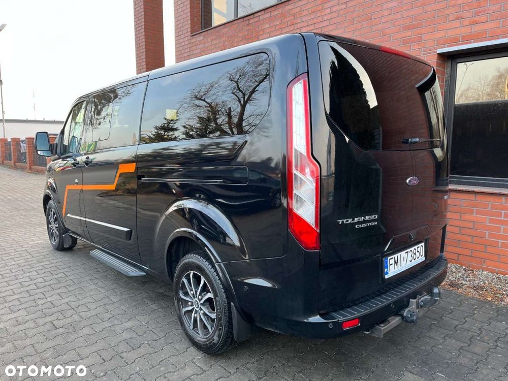 Ford Tourneo Custom - 4