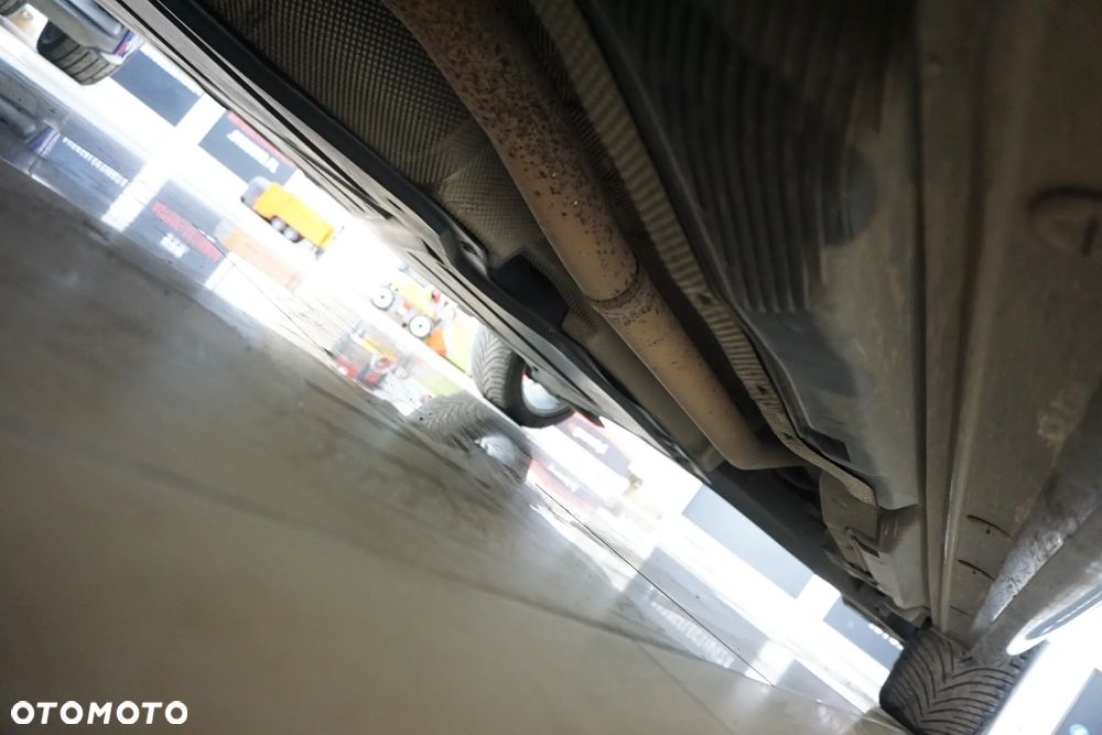 Mercedes-Benz Klasa B 200 CDI DPF Autotronic SPORT EDITION - 12