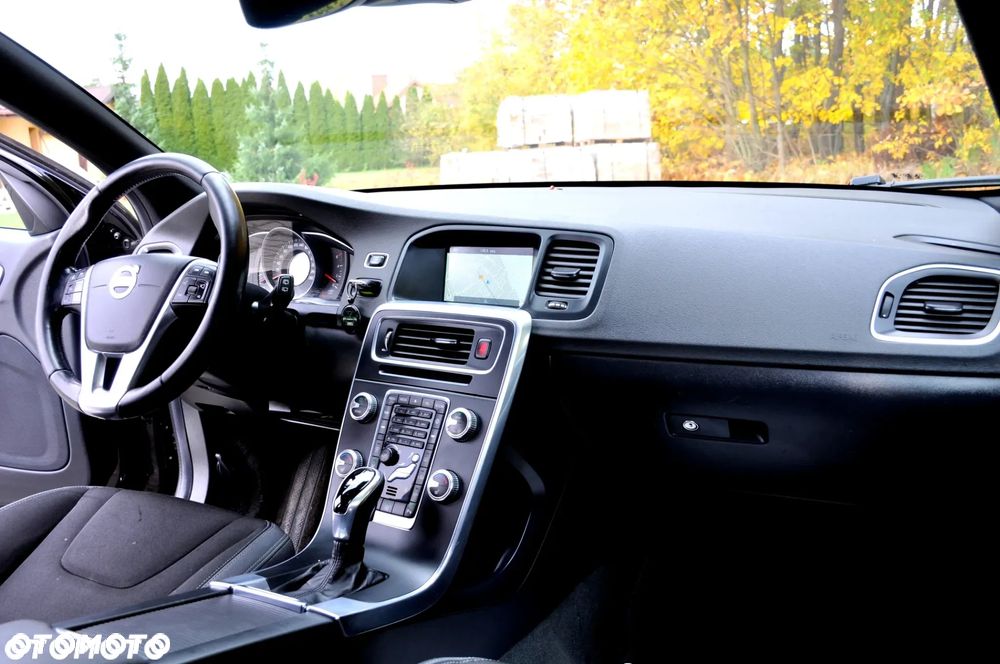 Volvo V60 D4 Drive-E Summum - 27