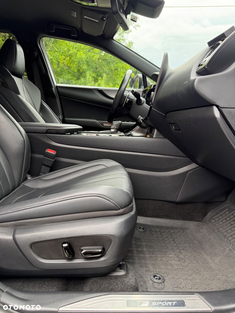 Lexus NX 450h+ F Sport AWD - 35