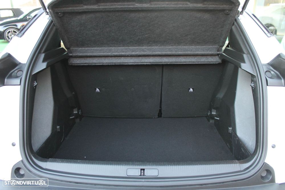 Peugeot 2008 1.2 PureTech Active Pack EAT8 - 26