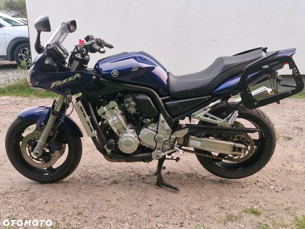 Yamaha FZS - 9