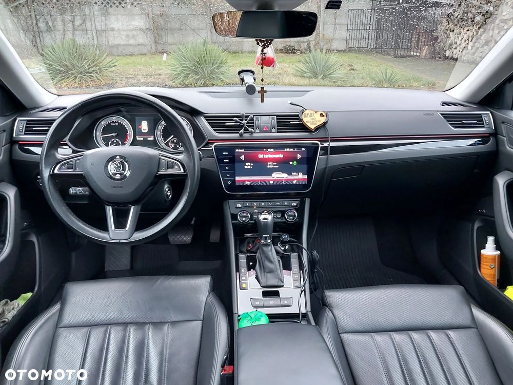 Skoda Superb 2.0 TDI 4x4 L&K DSG - 10