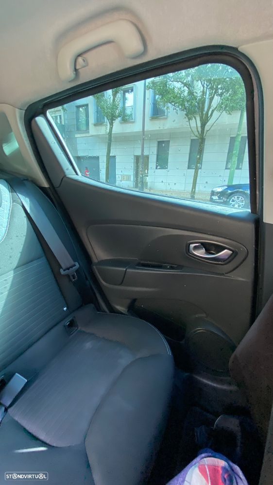 Renault Clio 1.5 dCi Luxe - 13