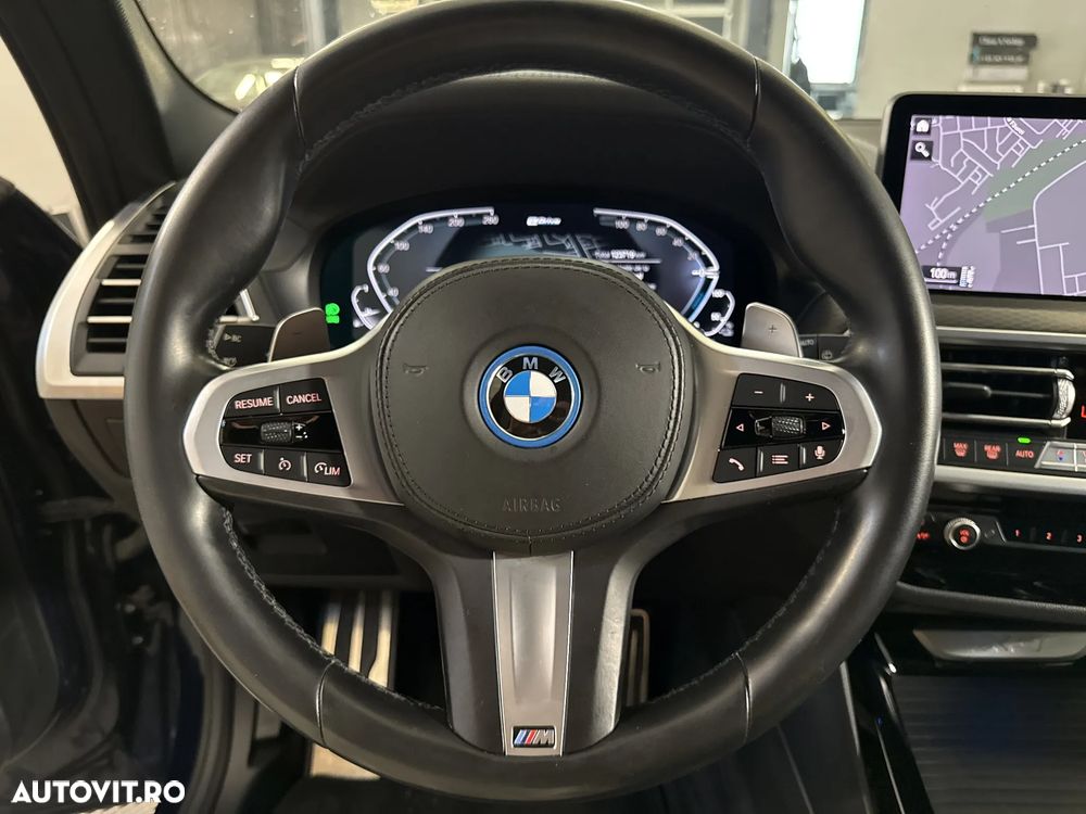 BMW X3 xDrive30e AT PHEV - 17