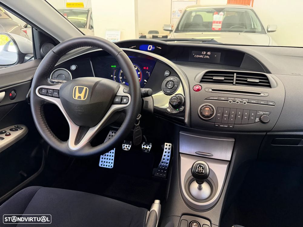 Honda Civic 1.4 Sport - 22