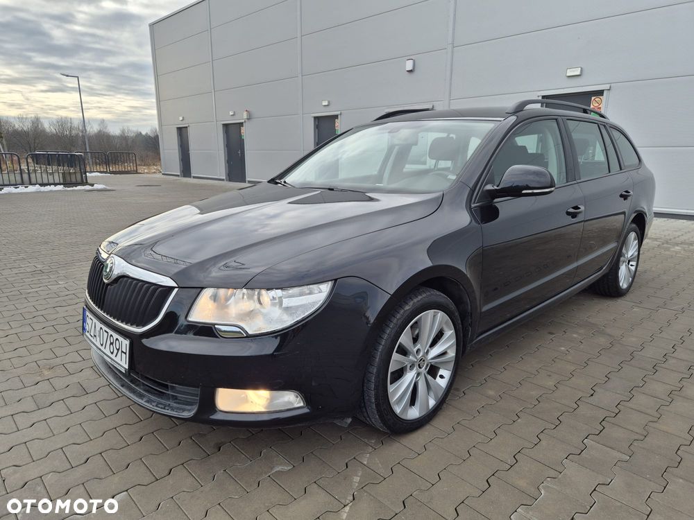 Skoda Superb 2.0 TDI DSG Exclusive - 2