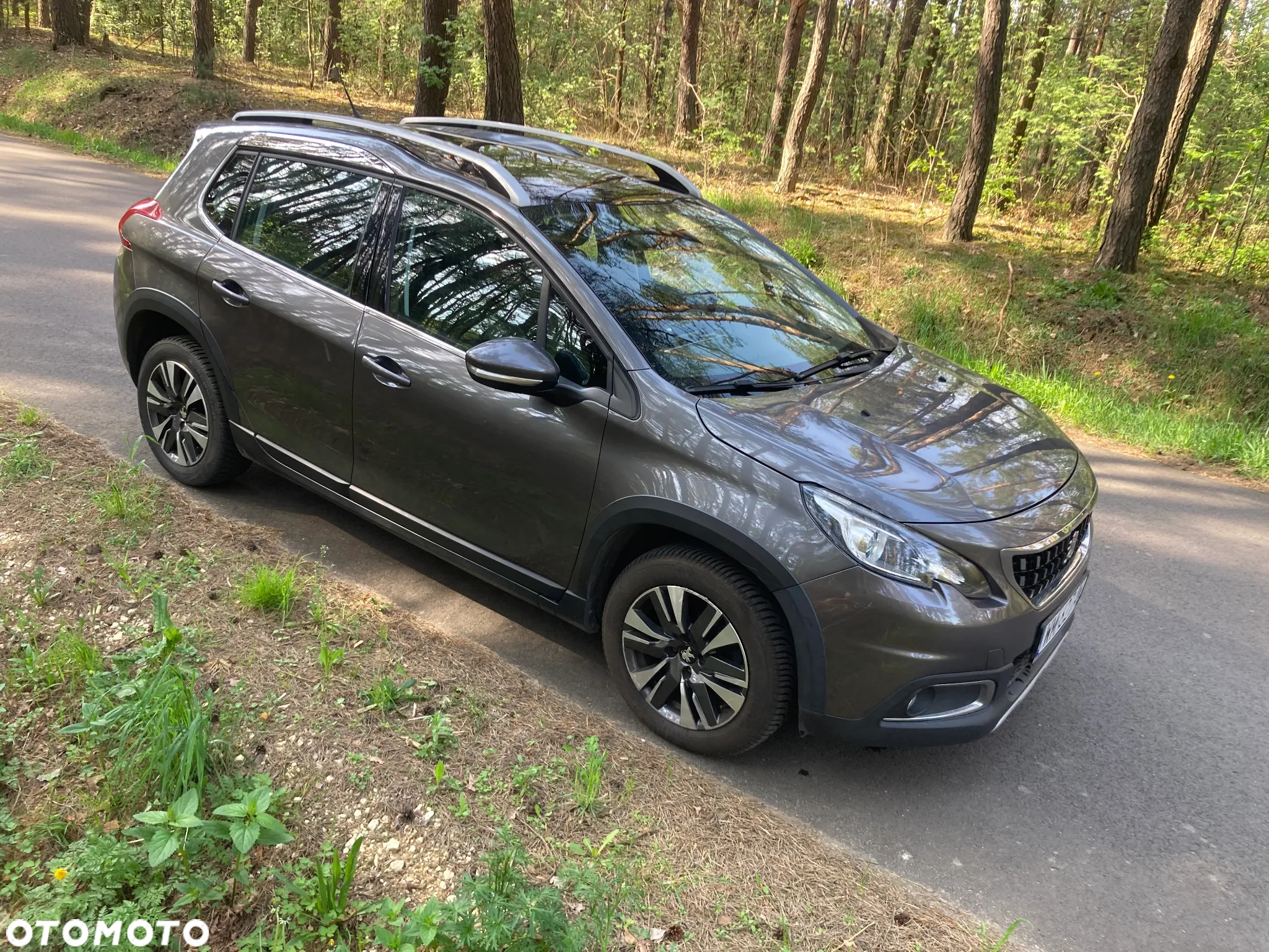 Peugeot 2008 1.2 Pure Tech Allure S&S EAT6 - 9