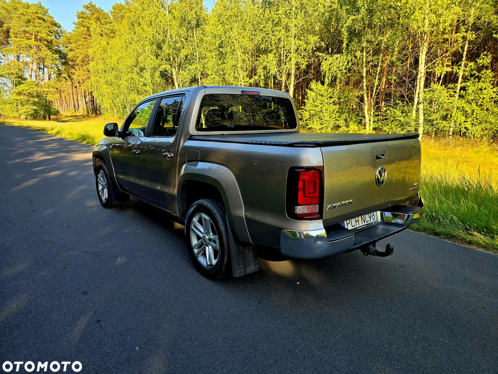 Volkswagen Amarok 3.0 V6 TDI 4Mot Highline - 9