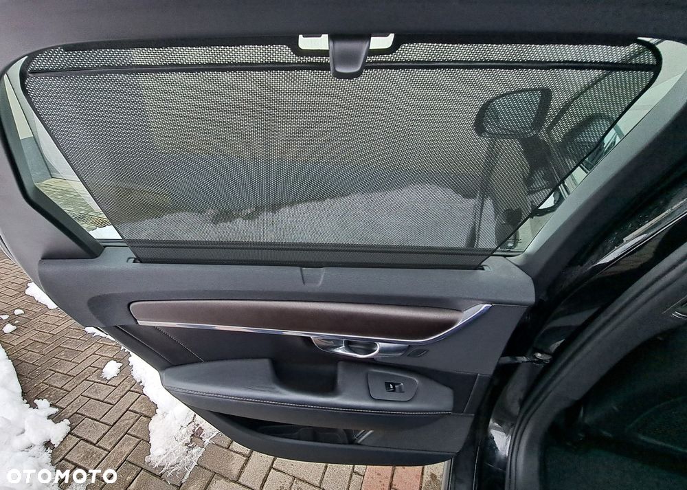 Volvo V90 Cross Country - 26