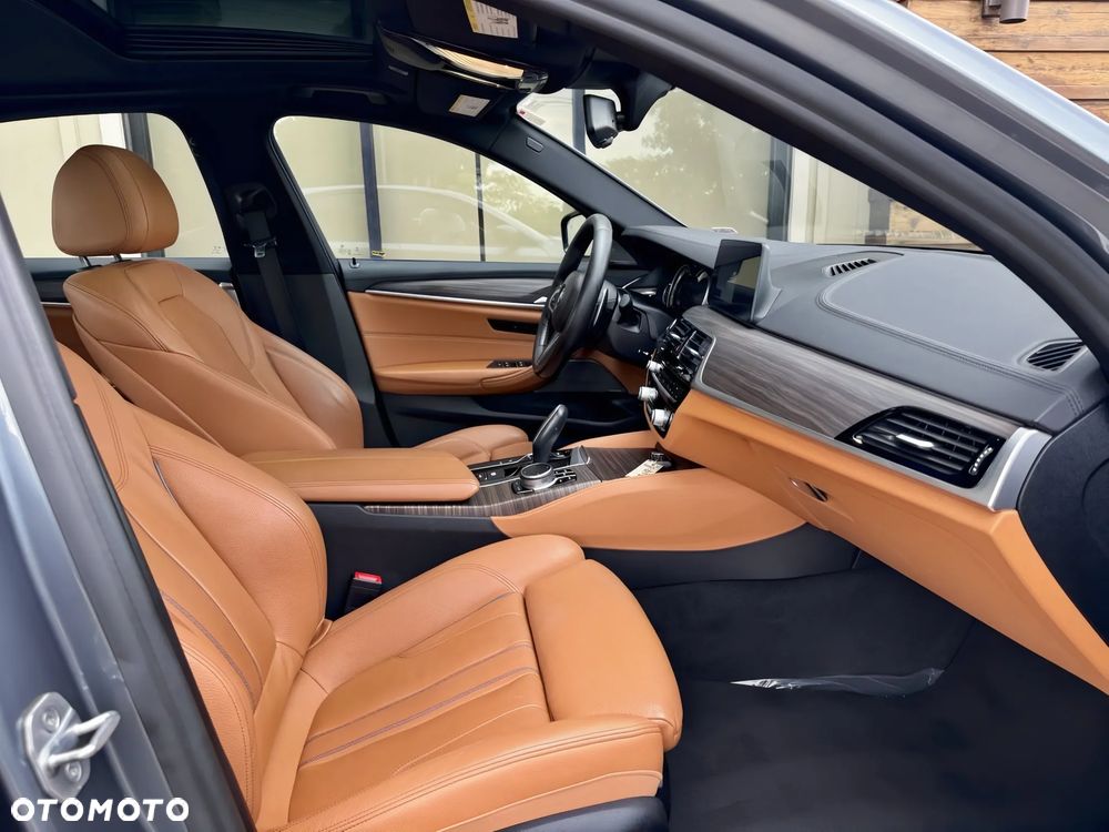 BMW Seria 5 540i xDrive M Sport sport - 13