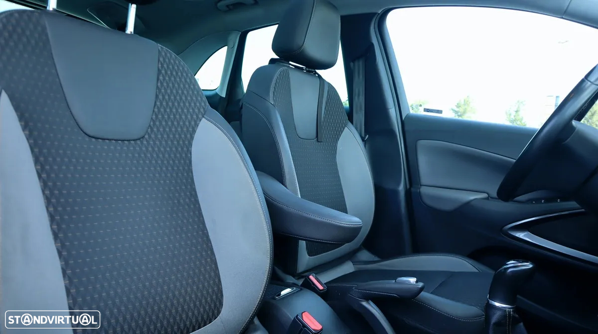 Opel Crossland X 1.6 CDTi Innovation - 24