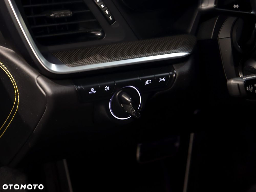 Porsche 911 Turbo S - 24