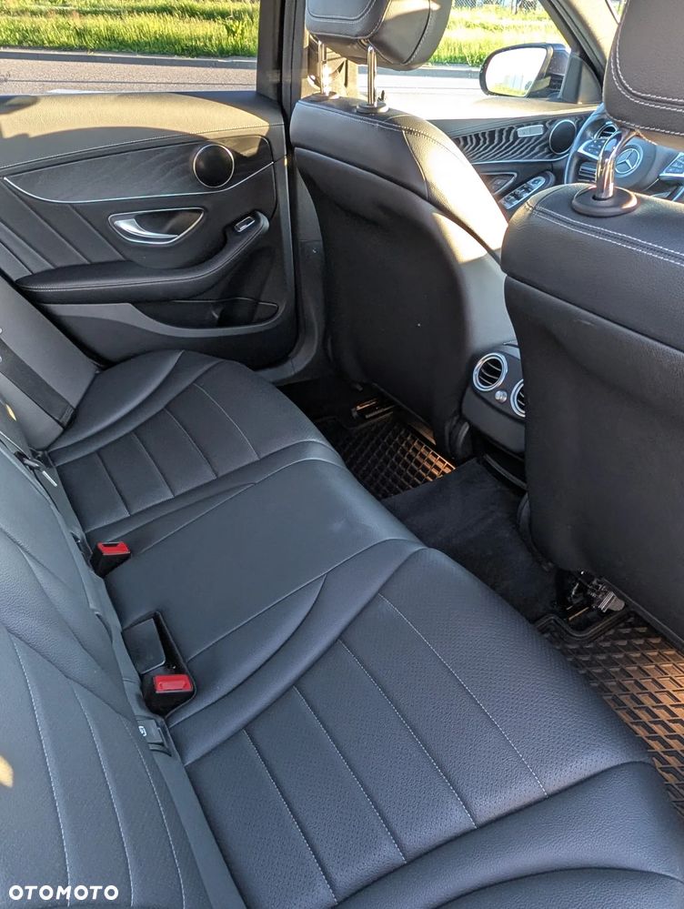 Mercedes-Benz Klasa C 200 4-Matic 9G-TRONIC - 7