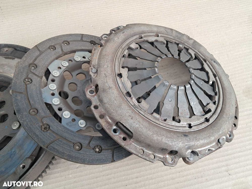 Opel Corsa D Meriva Astra H, ambreiaj complet volanta masa dubla placa disc, motor 1,3 diesel - 2