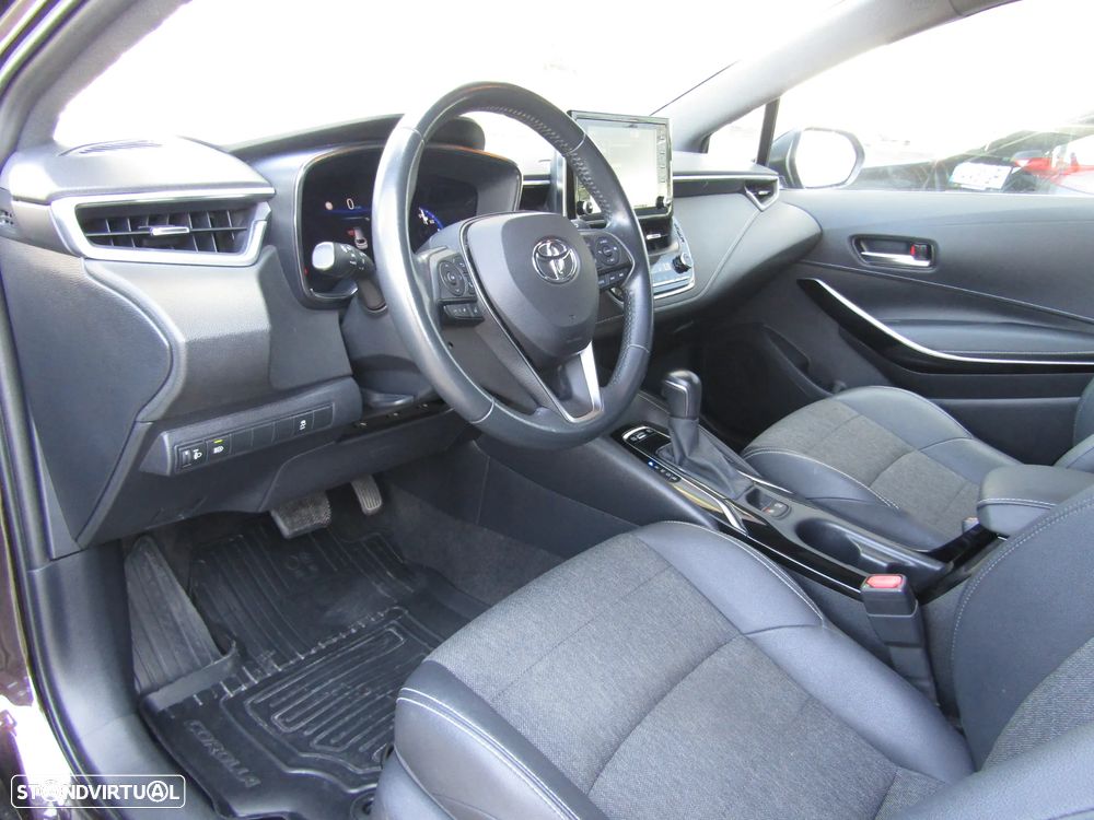 Toyota Corolla Touring Sports 1.8 Hybrid Comfort+P.Sport - 12