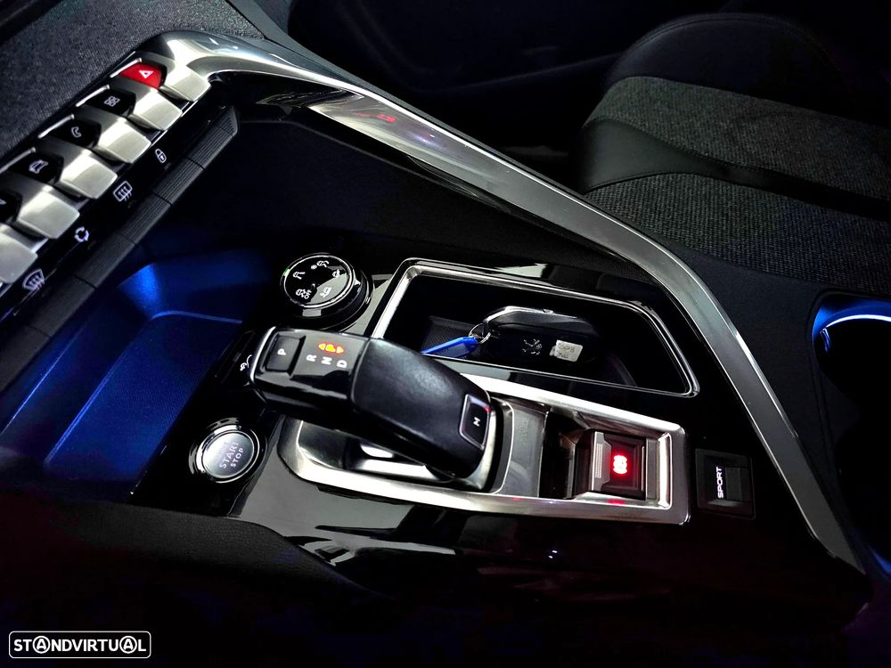 Peugeot 3008 BlueHDi 130 Stop & Start EAT8 Allure - 20