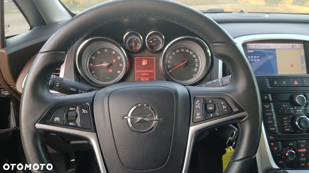Opel Astra 1.4 Turbo Edition Sport - 26