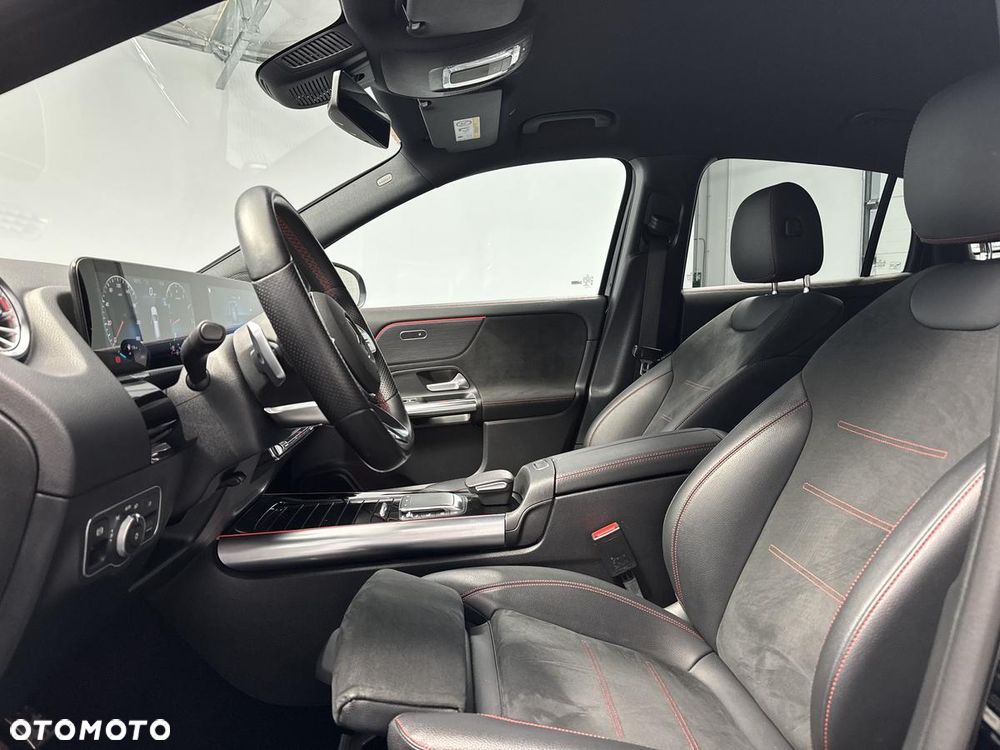 Mercedes-Benz GLA 200 AMG Line - 13