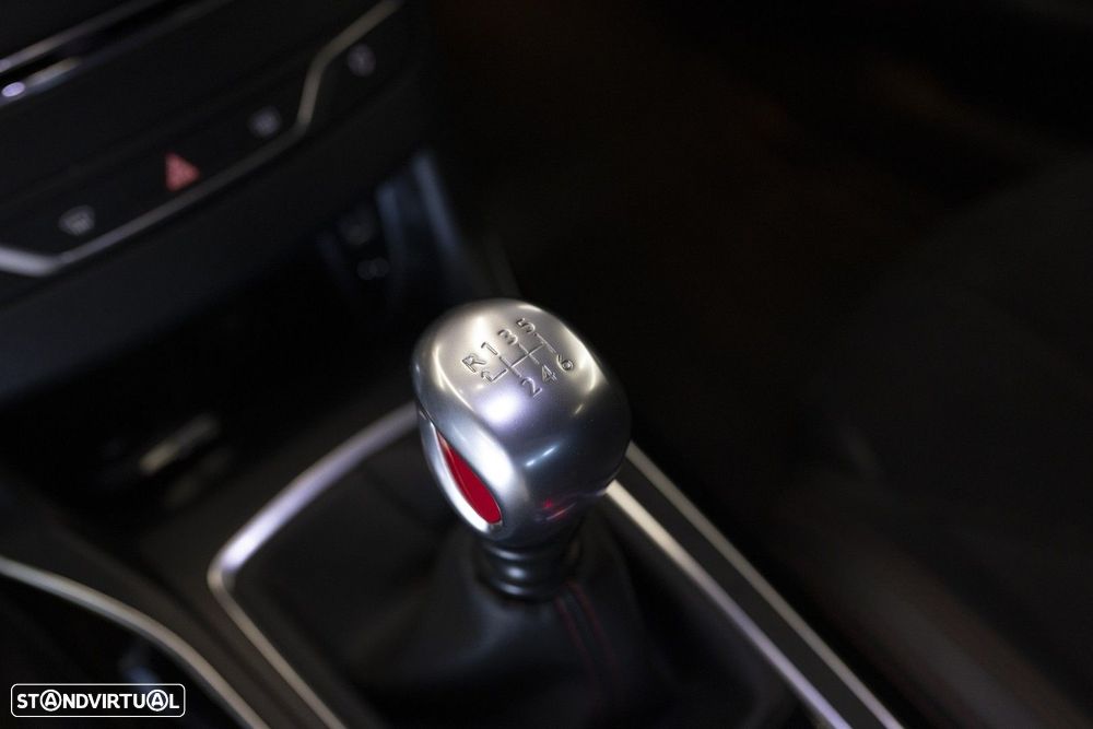 Peugeot 308 1.6 e-THP GTi - 24