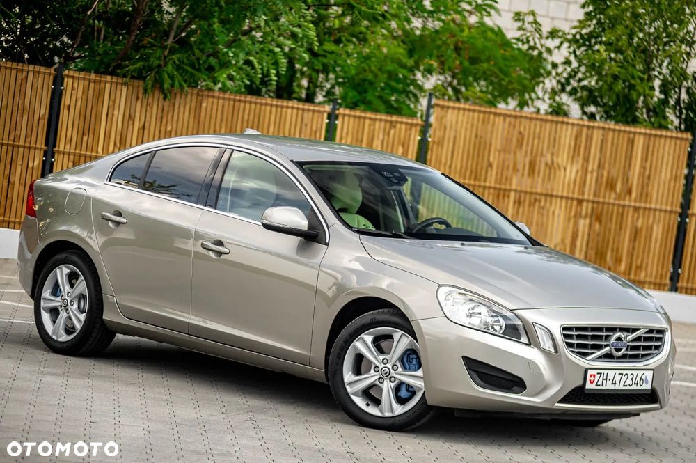 Volvo S60 - 3