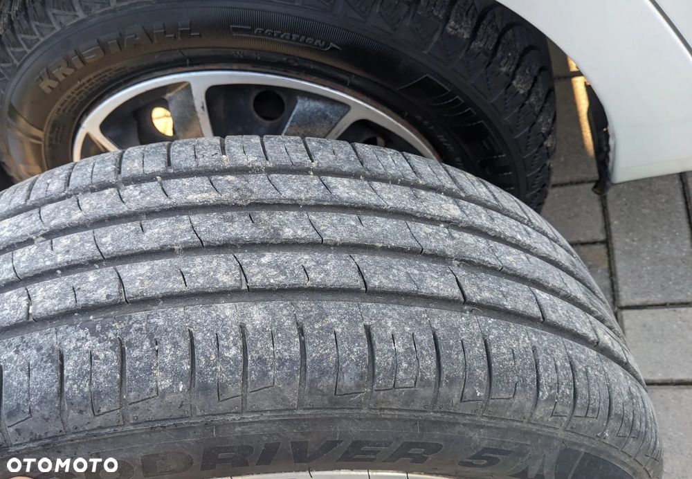 Toyota Yaris 1.4 D-4D Executive - 18