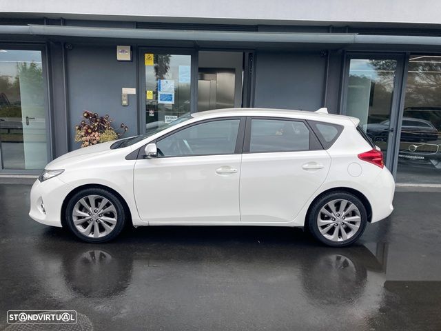 Toyota Auris 1.8 HSD Comfort+Navi - 3