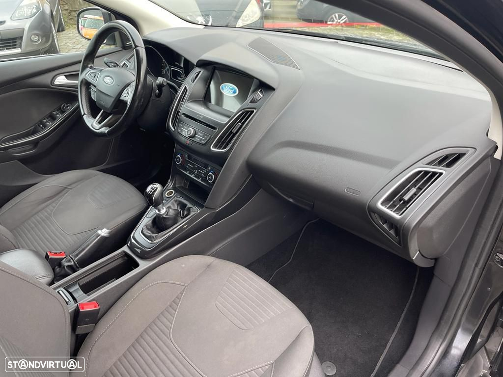 Ford Focus 1.5 TDCi Titanium - 18
