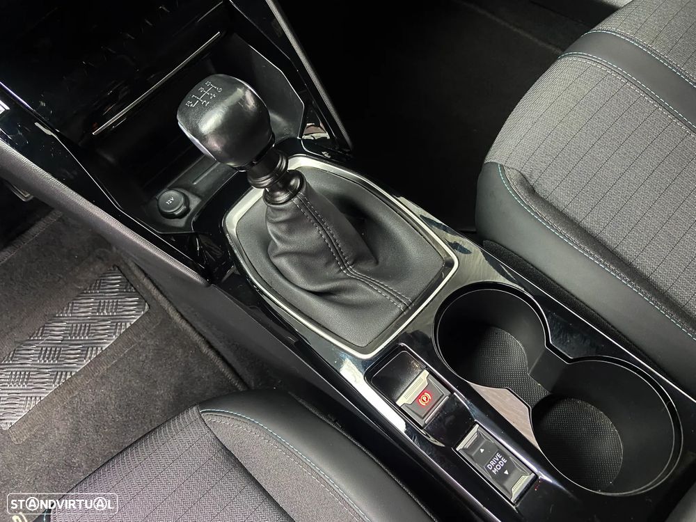 Peugeot 2008 1.2 PureTech Allure Pack - 23