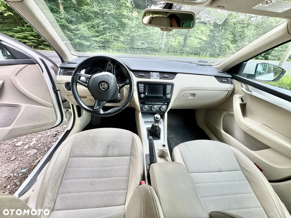 Skoda Octavia 2.0 TDI Elegance - 23