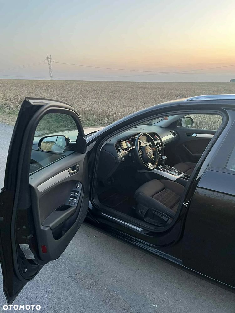 Audi A4 Limousine - 11