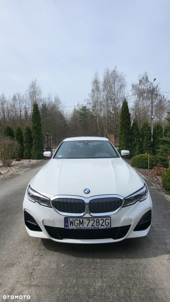 BMW Seria 3 330e M Sport sport - 1