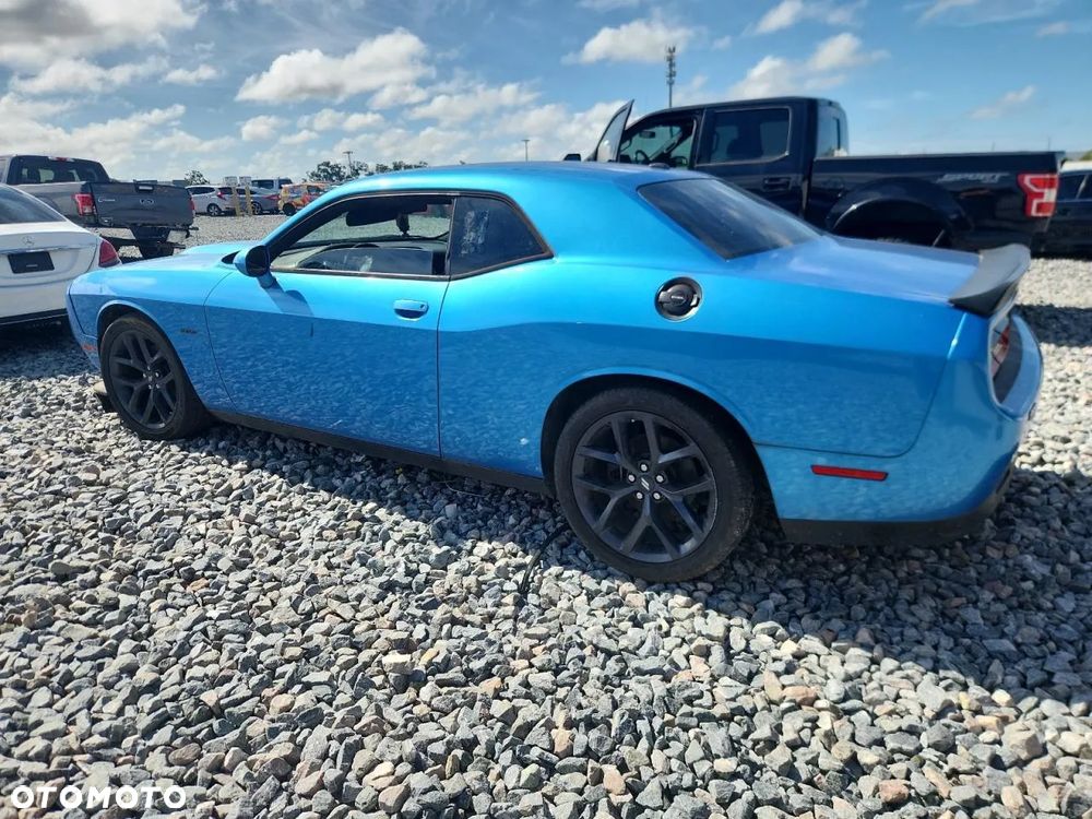 Dodge Challenger 5.7 R/T - 4